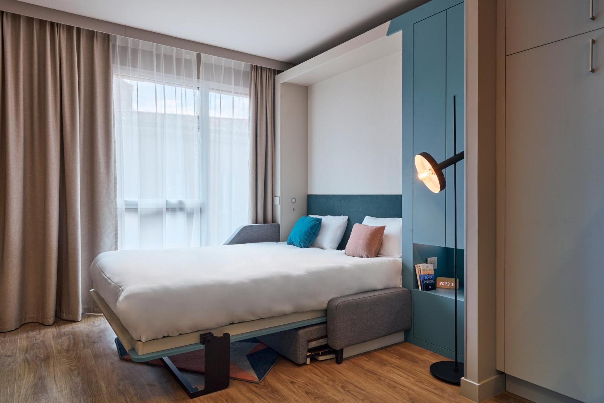 Adagio Hotel 4*